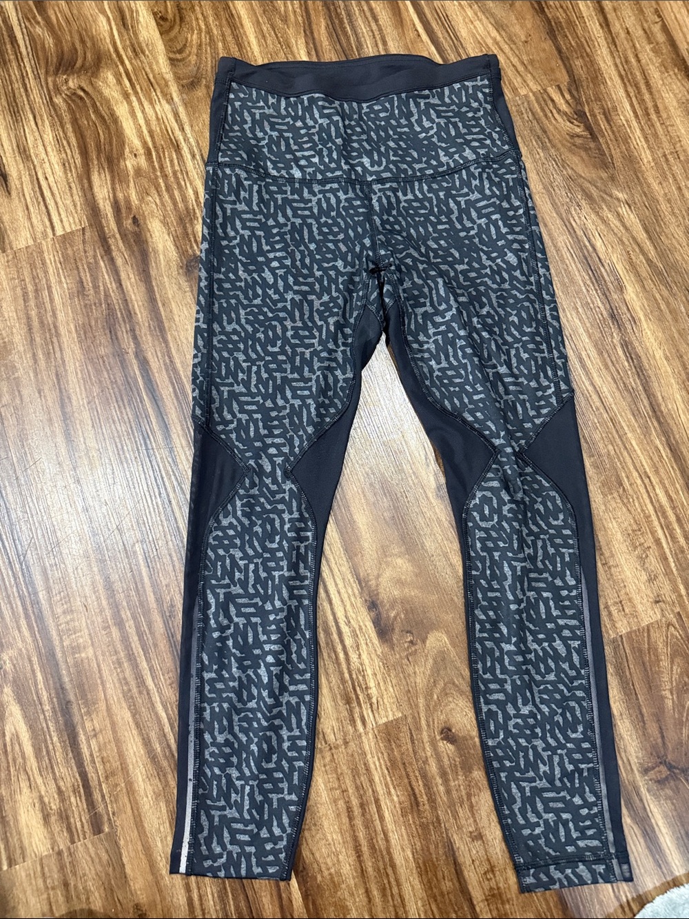 lululemon athletica Black & Gray Patterned Women's Leggings